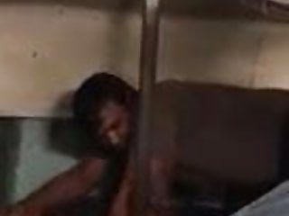 Kissing Orgasm vid: Indian Fucking openly in train