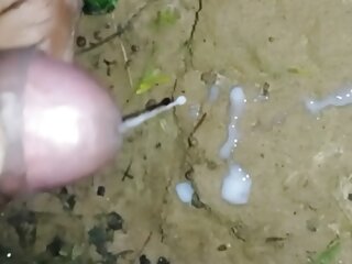 Indian boy small cock outdoor cumshot 