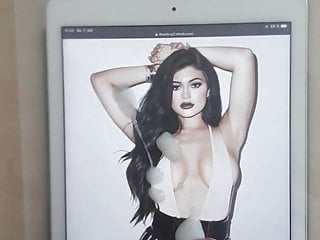Cum Tribute - Kylie Jenner