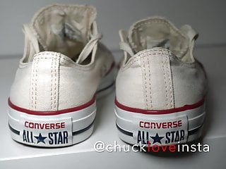 My Sister&#039;s Shoes: Converse White (worn!)