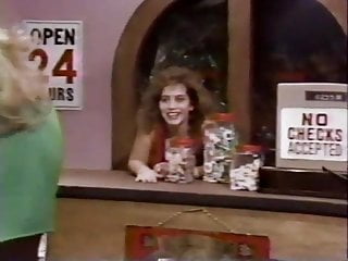 .Convenience Store Girls (1987).