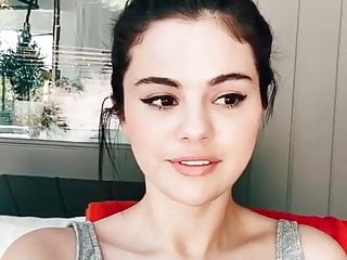 Selena Gomez January 2021 selfie, cleavage