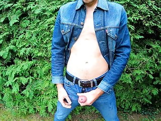 Masturbating in Women&#039;s 501 jeans and a Levi&#039;s jeans jacket 