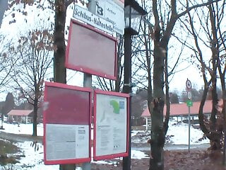 Teen Barbara besorgt es sich fuer Taschengeld - Bild 2