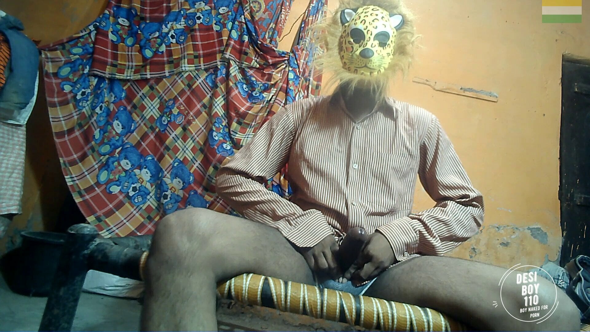 Indian boy naked Under Mask Full HD