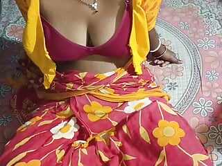 Delivery chodne mein bohut maja ata hai with Bengali wife big boobs