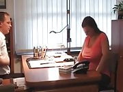 Mature bbw fucking in the office 