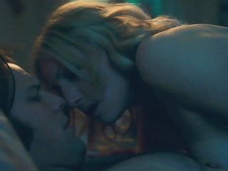 Ari Graynor In I M Dying Up Herescandalplanet...