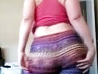 bbw twerking her big fat booty 