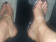 Drive with naked Feet & black Toenails in clear Sandals
