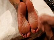 FOOTJOB and CUM on SOLES