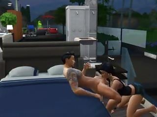 Sims getting down