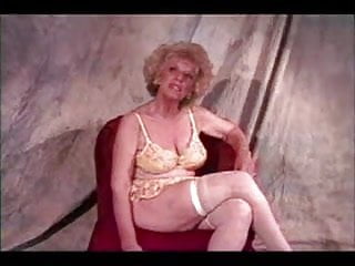 Grannie, No Sound, Vintage, Blonde