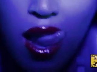 Beyonce Just Begging For Tongue...