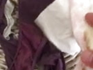sister just out of the shower dirty panties and fresh pads