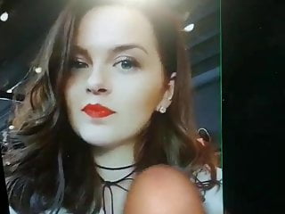 Cumtribute of miss d 7...