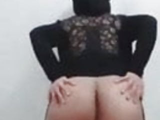 Big Ass Muslim Milf In Burqa Dancing And Showing Her Asshole