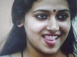 Cum on mallu anu sithara 