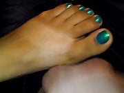 FOOTJOB WITH CUM ON TOES FROM MY RICAN WIFEY