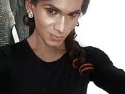 Crossdresser Yohani Lanka
