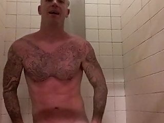 Another prison shower