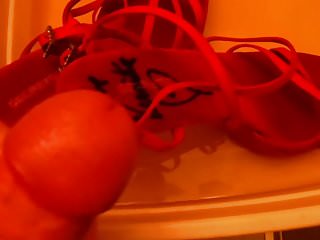Cumming Sexy Red Heels After Pissing Again Fm Mrmessyshoes...