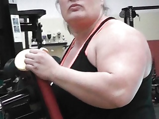 Huge Muscles Are For Women. Anna Konda Heavy Lifting In Gym