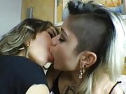 2 brazilian girls kissing deep