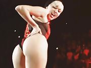Chav queen Miley Cyrus ass teasing