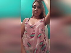 Valentina Caro Sanchez In Pyjama Masturbate