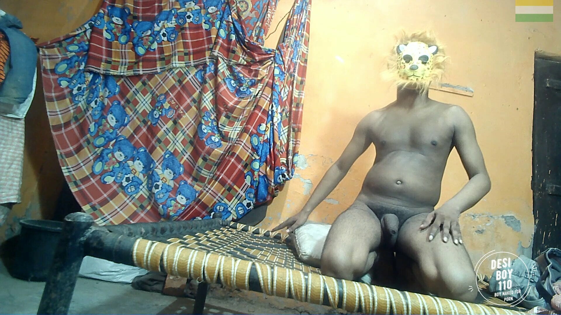 Indian boy naked Under Mask Full HD