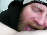 BF licks his GF pussy and after she's squirts
