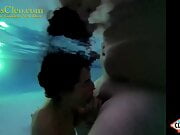 Mermaids Annie Knight And Its Cleo Submerge In Pool For BJ!