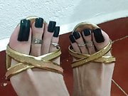 High heels fetish black toe nails
