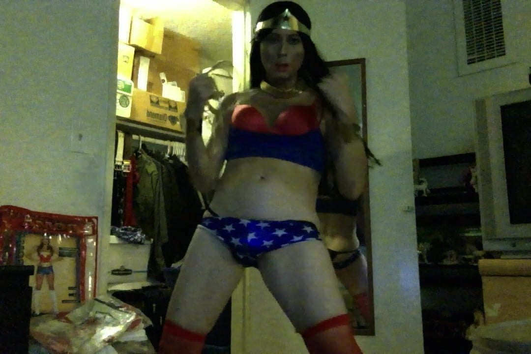 Wonder Woman Tranny Porn - Nina Mercedez Wonder Woman - Transsexual.Pink