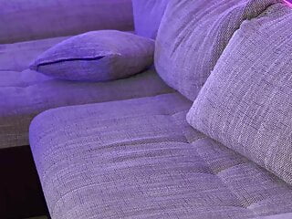 Dildo in der Fotze und Schwanz im Mund - Bild 10