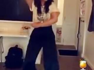 parineeti chopra bollywood dance