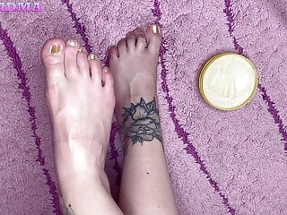 Foot Massage with Cream...