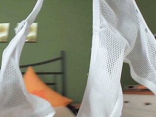 Teen Barbara besorgt es sich fuer Taschengeld - Bild 6