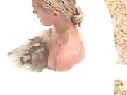 Paris Whitney Hilton hot and completely naked in the bath